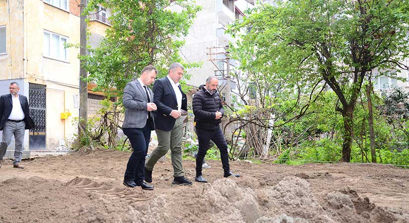 Başkan Sıbıç sahada incelemelerde bulundu