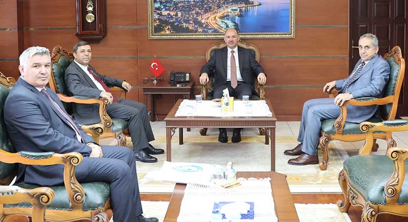 Vali Serdengeçti, Türk Büro-Sen heyetini makamında ağırladı