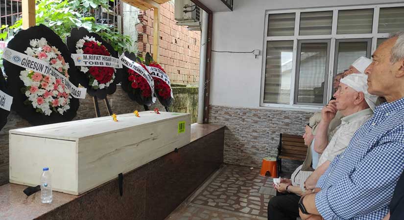 Borsa Başkanı Bölük’ün, abla acısı