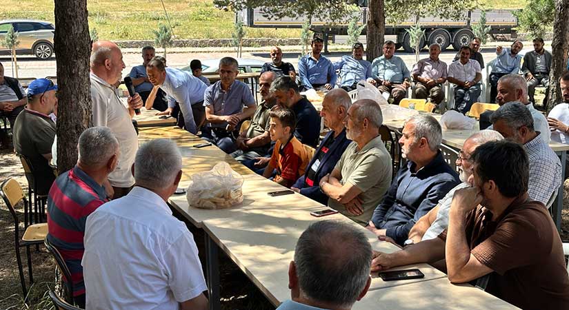 İlk mezunlar ve hocalar buluştu