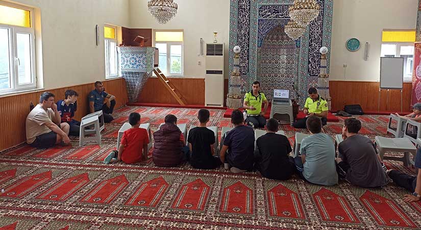 Espiye’de Yaz Kur’an Kursu öğrencilerine trafik eğitimi verildi