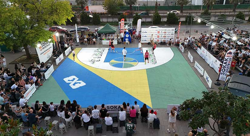 74 takımın mücadele edeceği Sokak Basketbolu coşkuyla başladı
