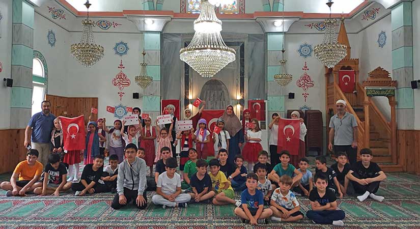 15 Temmuz şehitlerini dualarla andı