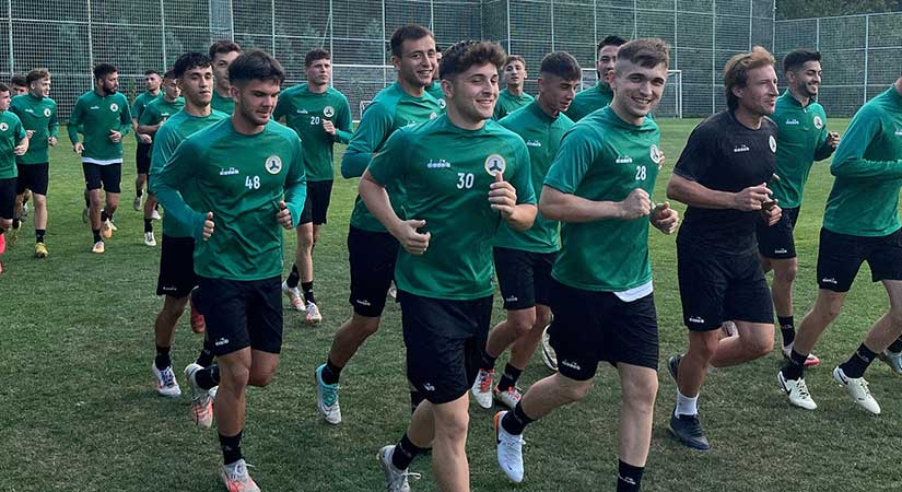 Genç kadro ve transfer yasağına rağmen keyifli bir sezon hedefimiz var