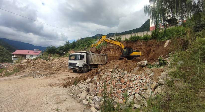 2020’de Yıkılan Öğretmenevi yeniden inşa ediliyor