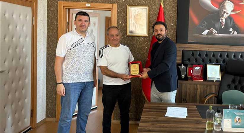 Selami Oktay emekli oldu