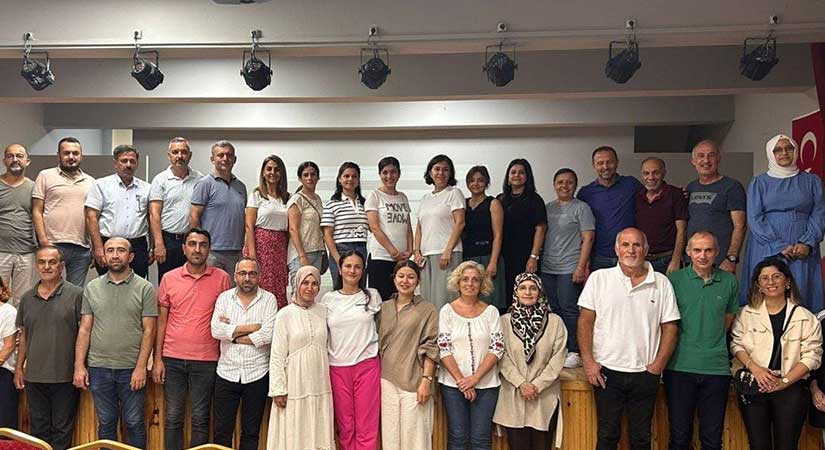 Öğretmenlere Türkiye Yüzyılı maarif modeli eğitimleri verildi