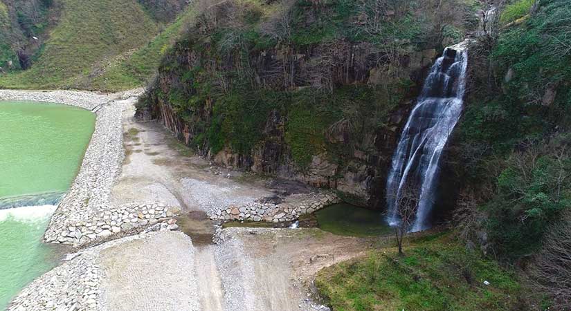 DSİ’nin, dere tahkimat çalışmaları sürüyor