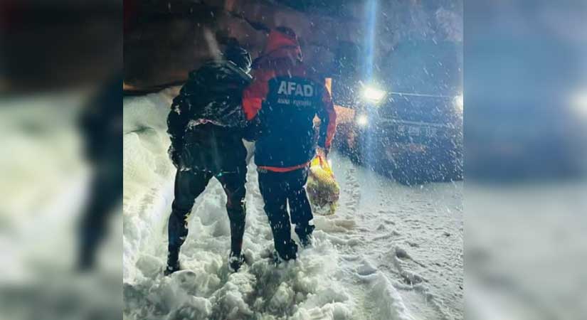 Kümbet-Uzundere’de mahsur kalan yaşlı vatandaş kurtarıldı