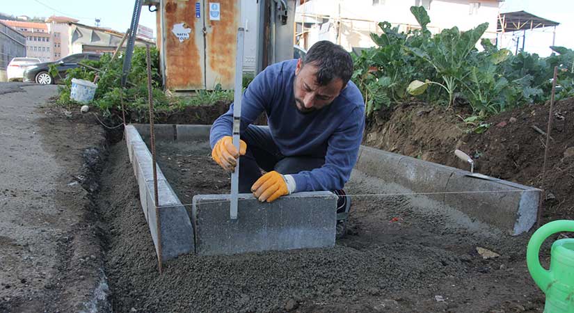Belediye ekiplerinden şehrin dört tarafında saha çalışması