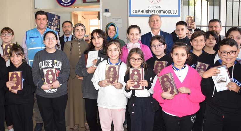 Gülbe: En güzel hediye Kur’an-ı Kerim’dir