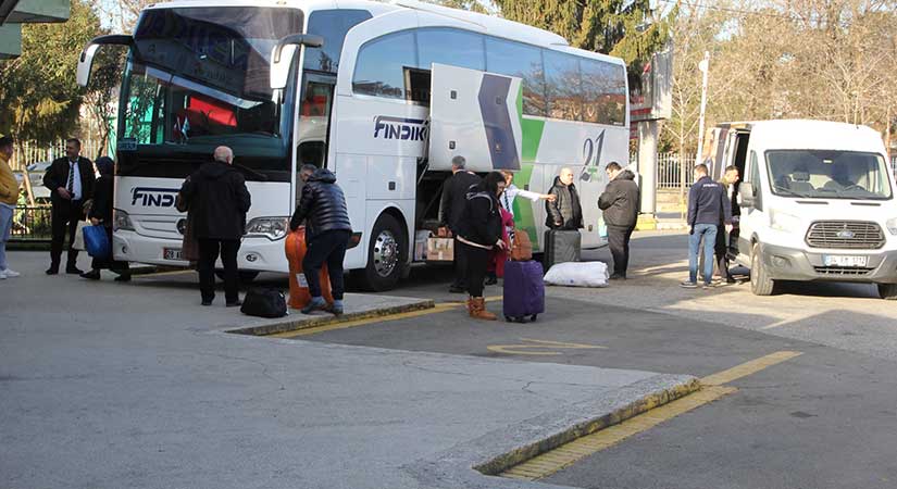 Giresun otobüs terminalinde yoğun trafik