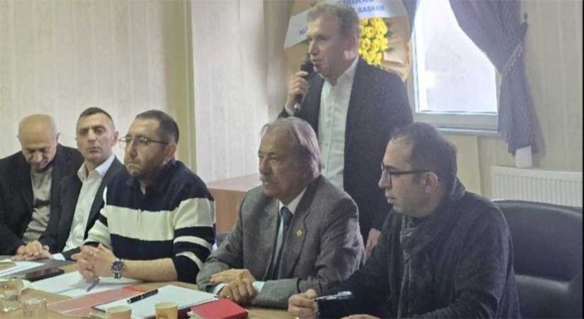 Kemallı Derneği seçiminde dostluk kazandı