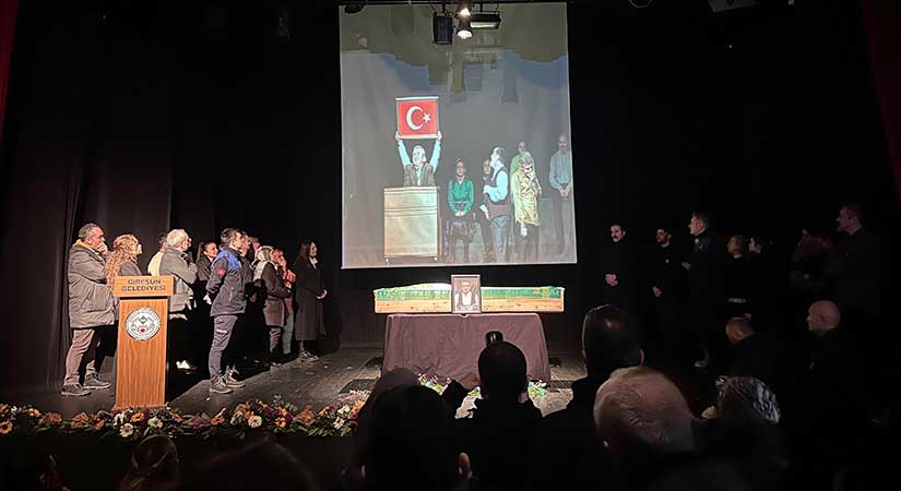 Vahit Sütlaş Sahnesi’nde anma töreni