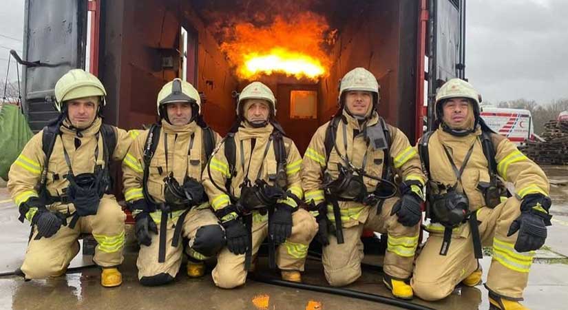 İBB’de eğitim gören itfaiyeciler tecrübe kazandı