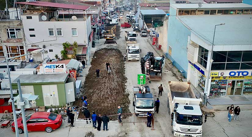 Sanayi Sitesi’nde ekiplerden gece mesaisi