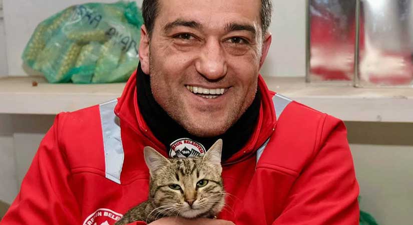 Başkan Köse: Kapınızın önüne bir kap mama bırakın