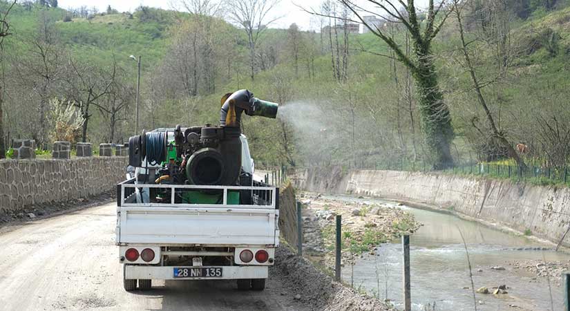 Sıcak Mevsimler öncesi önleyici ilaçlama yapılıyor