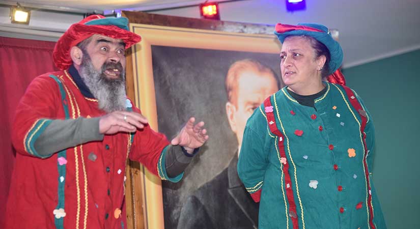 Görele’de, Hacivat- Karagöz tiyatro oyunu sahnelendi