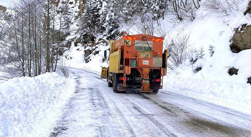 İl Özel İdaresi’nden kar mesaisi!