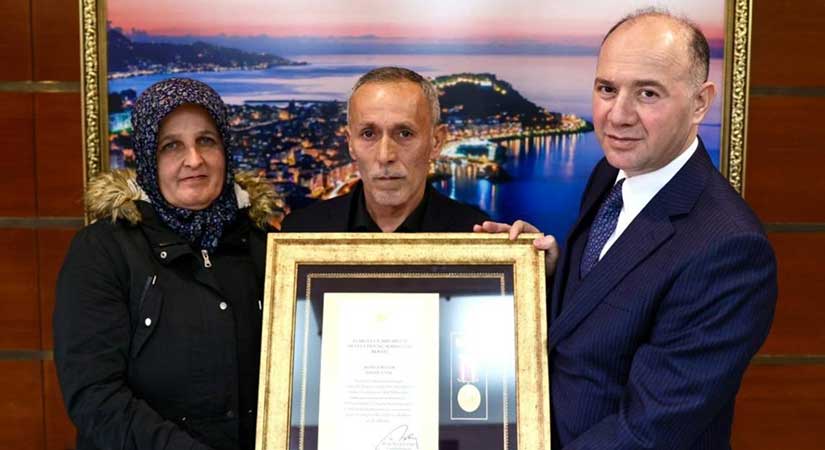 Şehit Piyade Er İsmail Ünal’a devlet övünç madalyası verildi