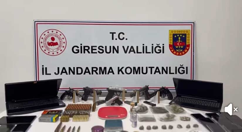Uyuşturucu imalatçılarına ve zehir tacirlerine darbe vuruldu