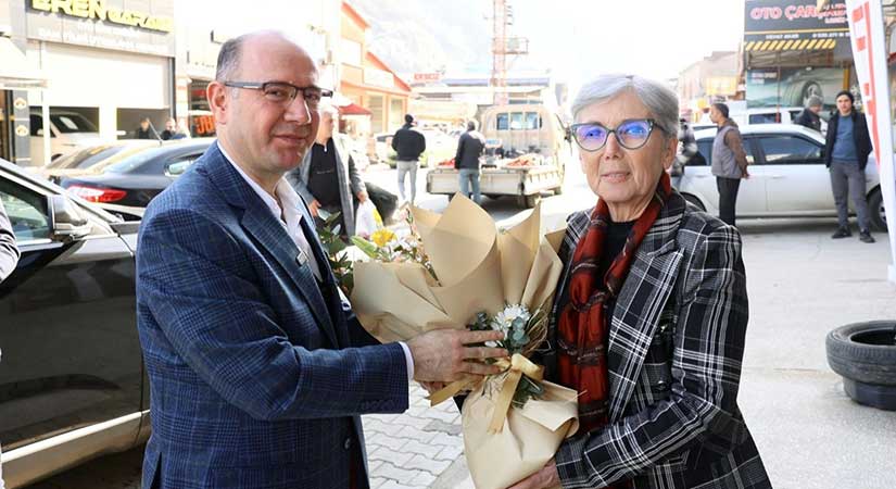 8 Mart’ta anlamlı ziyaretler