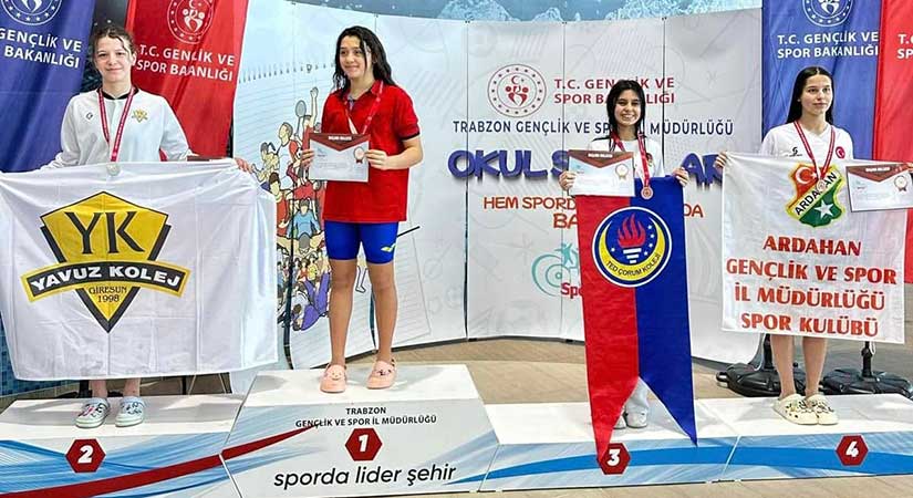 Yüzme Grup Müsabakalarında fırtına gibi estiler