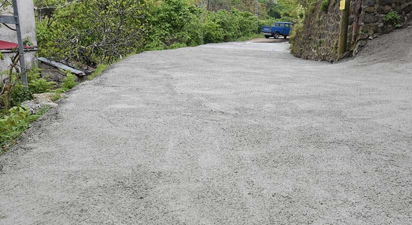 Görele’de yol sorununa neşter