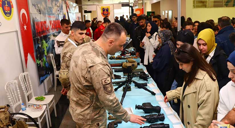 Jandarmaya, DOKKAF’ta büyük ilgi