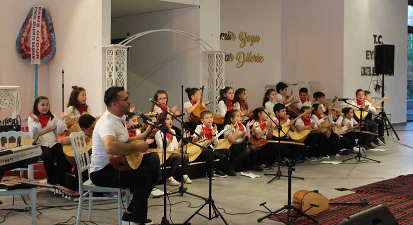 Bam teli Eynesil’de sahne aldı