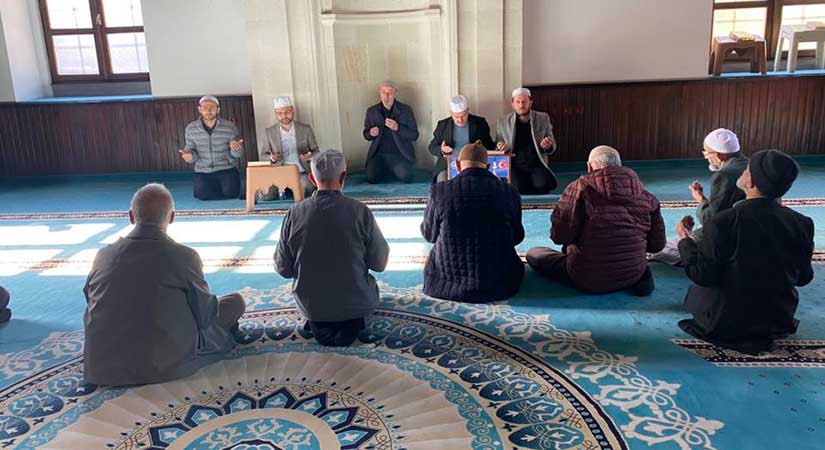 Espiye’de Hacı adayları dualarla uğurlandı