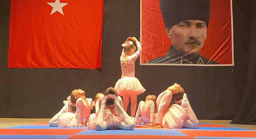 Görele’de sanat gecesine büyük alkış