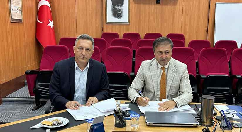 Akademik dayanışma güçleniyor