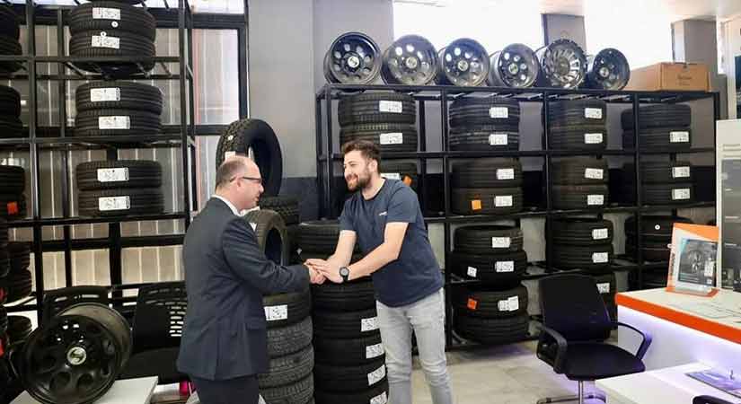 Vali Serdengeçti’den sanayi esnafına ziyaret