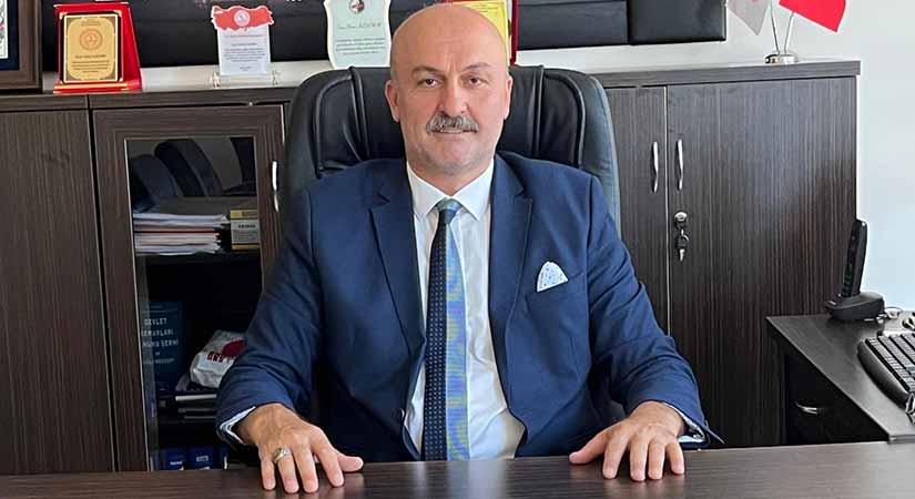 Tirebolu Sağlık Meslek Lisesine müdür Deniz Aldemir atandı.