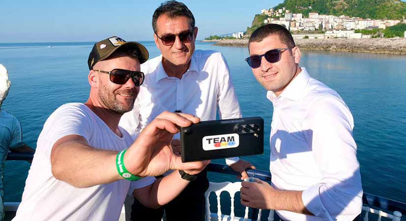 Złombol Rallisi kapsamında ulaşan turistler hayran kaldı