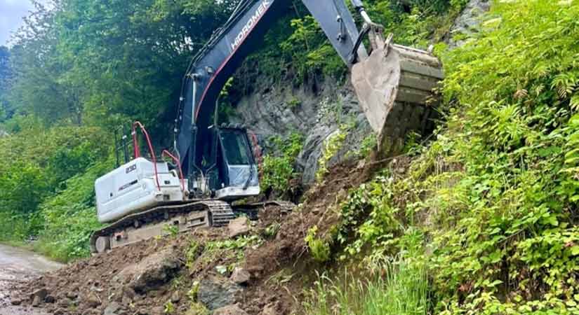 Yağlıdere’de heyelana anında müdahale