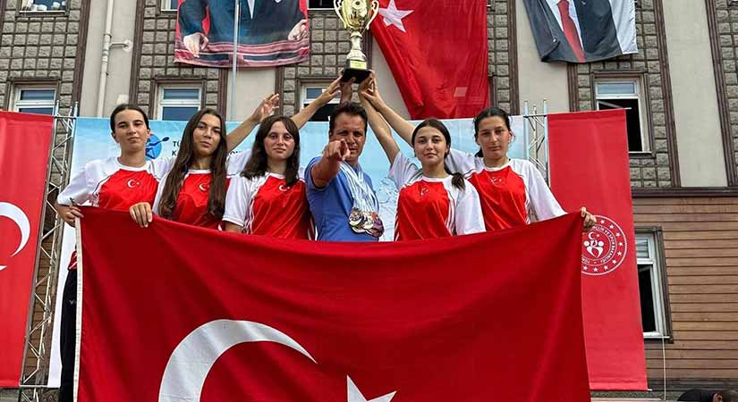 Espiyeli gençler Avrupa Şampiyonu oldu