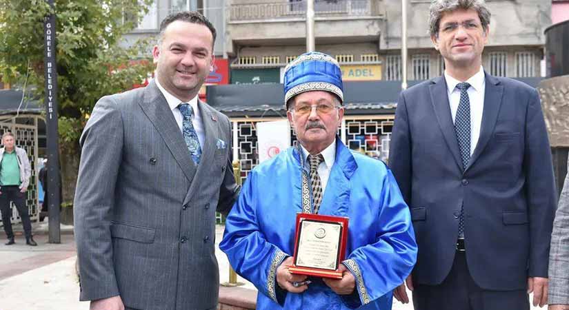 Yılın ahisi müzik enstrümanları ustası Metin Hamzaoğlu seçildi