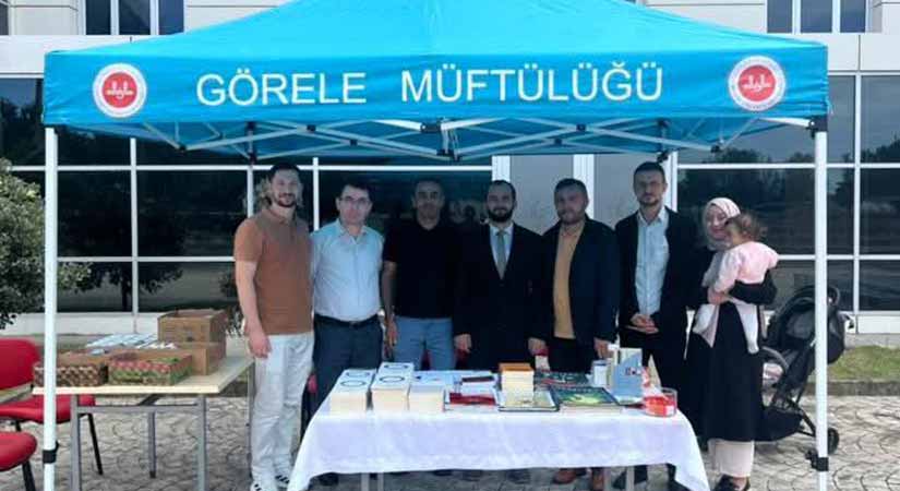 Görele’de Müftülük “Hoşgeldiniz standı” açtı
