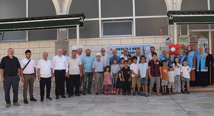 “Peygamberimizin örnek hayatı nesillere ışık tutuyor”