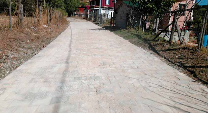 Şebinkarahisar köylerine kilitli parke dopingi