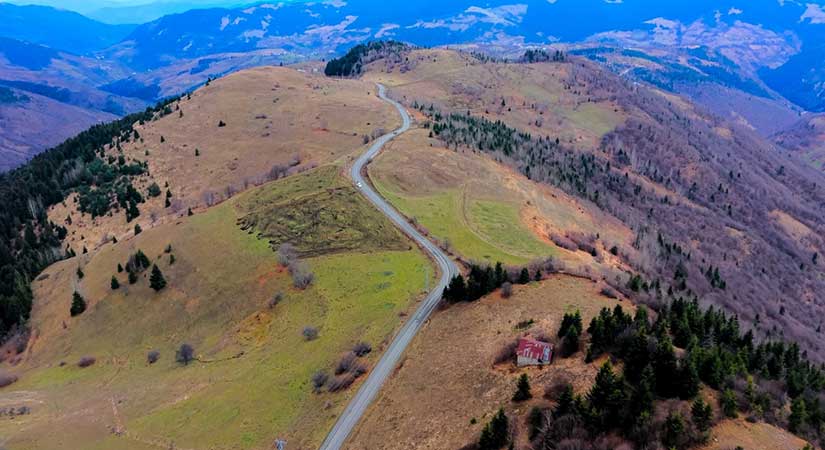 Konuklu Köyü anayolu yenilendi