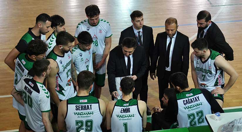 Kerasusspor evinde seriyi sürdürme peşinde