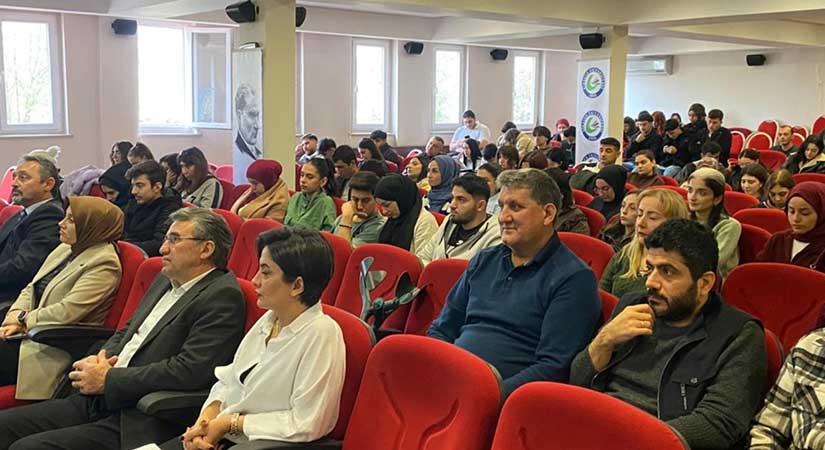 Giresun Üniversitesi’nde “Türkiye’de teftiş ve denetim” konferansı