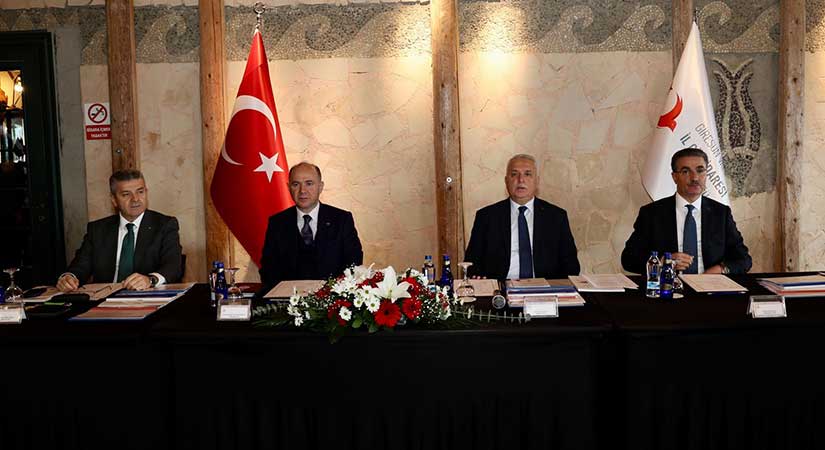 Doğu Karadeniz Valileri Giresun’da buluştu