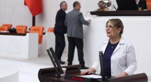 İlaç yok hattına Gezmiş’ten sert tepki