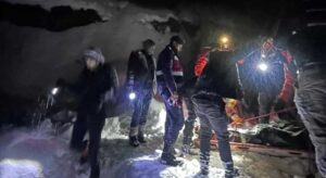 Güce’de çığ felaketi bir çobanı hayattan kopardı