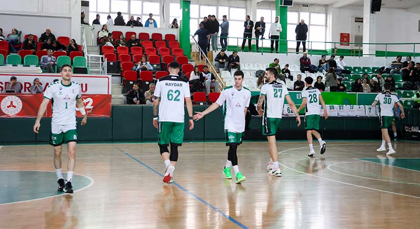 Kerasusspor liderliğe bir adım kaldı